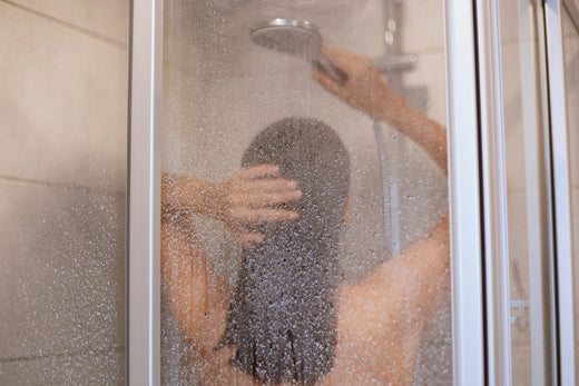 Advantages and Disadvantages of Taking a Bath at Night