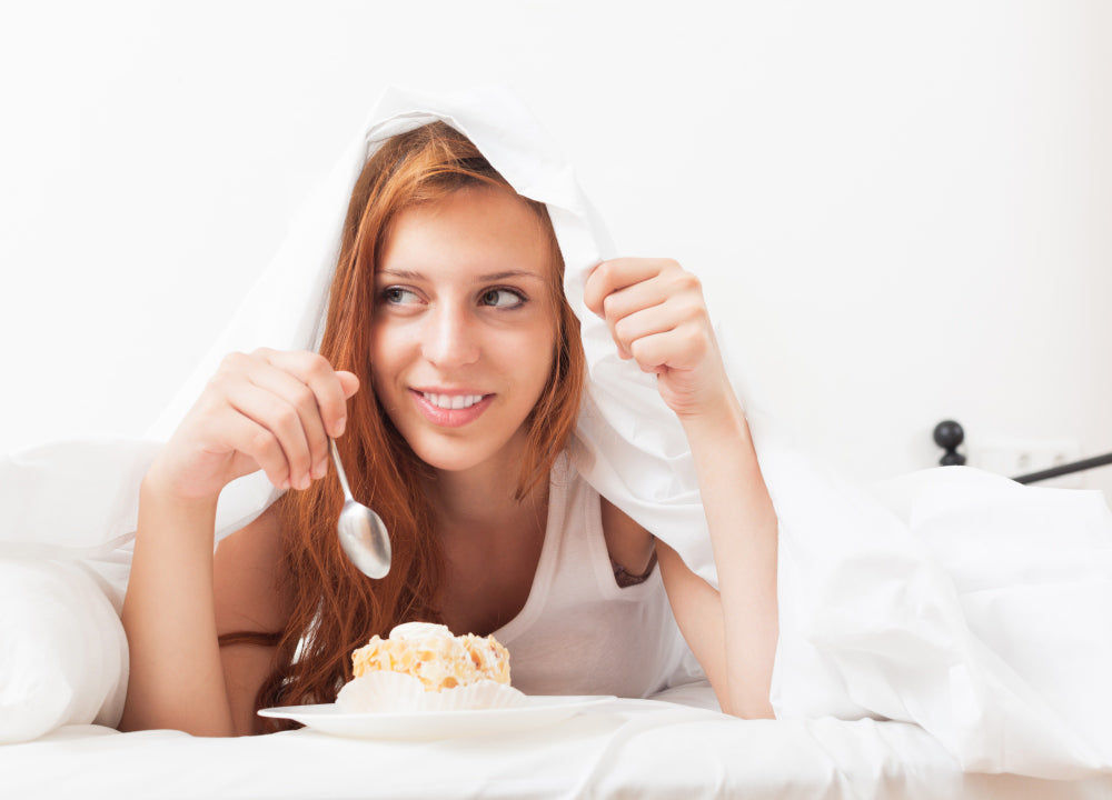 How Eating Sugar Before Bed Affects Your Sleep