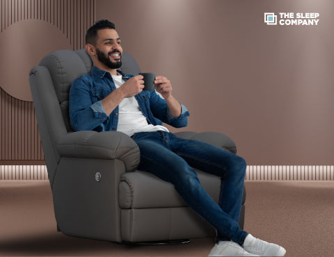 https://thesleepcompany.in/cdn/shop/articles/Recliner_blog-2_119c0bb8-6420-4324-9d38-df61bbd344a0.jpg?v=1759126856